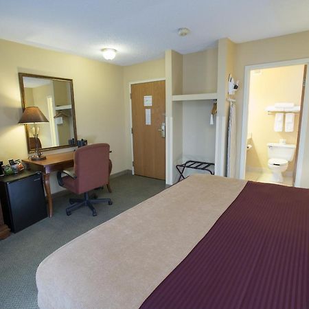 Swan Lake Resort Plymouth Habitación foto