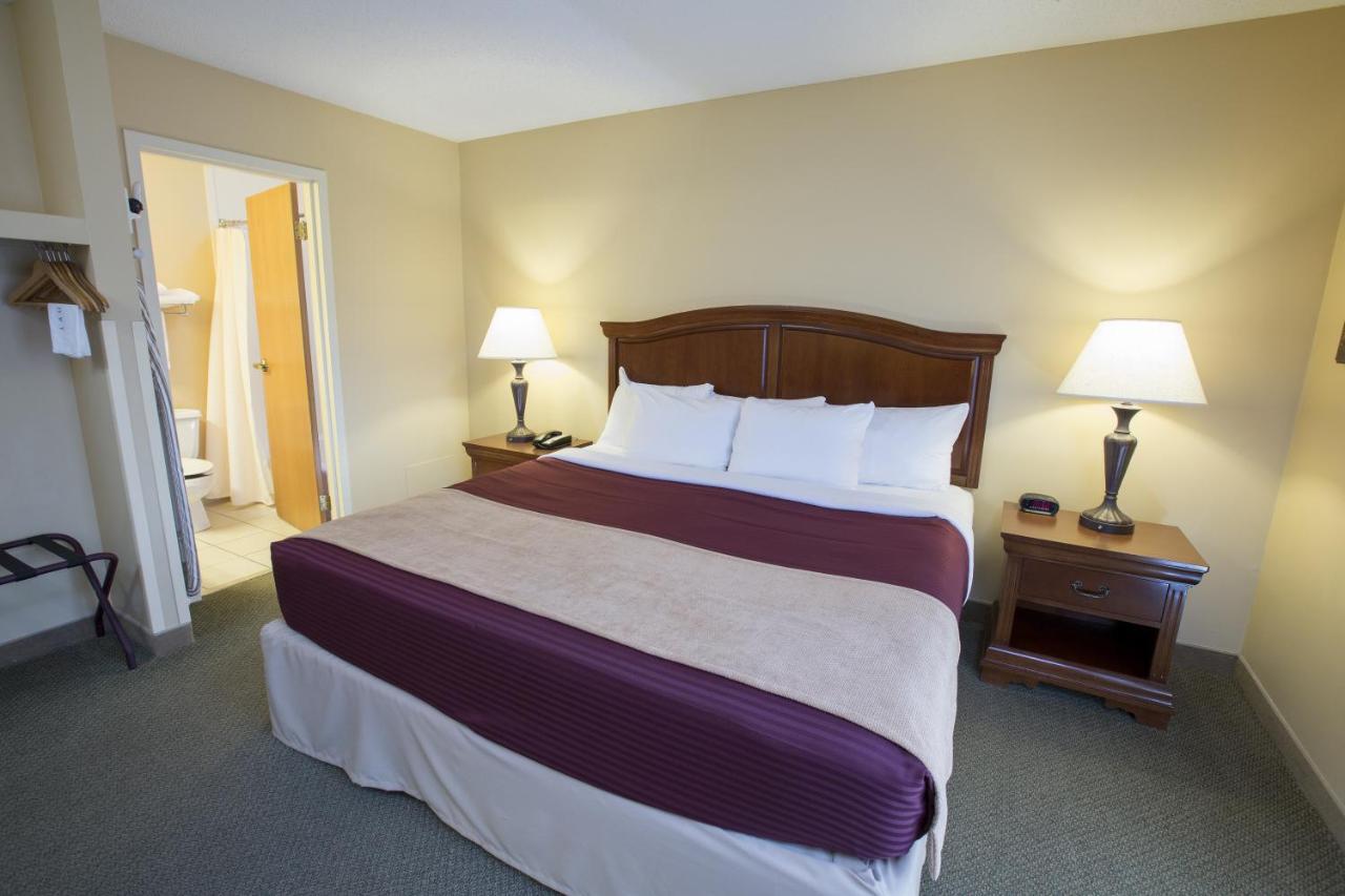 Swan Lake Resort Plymouth Habitación foto